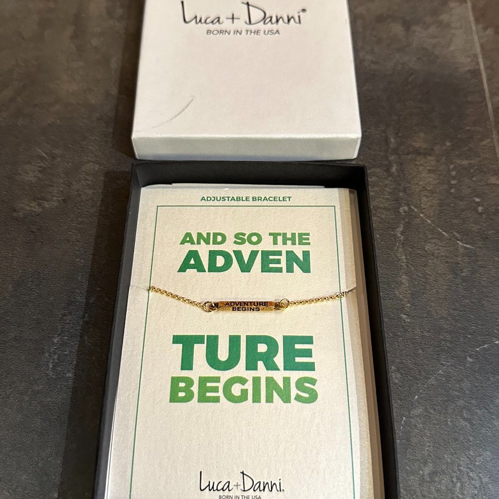 Luca + Danni Bracelet "The Adventure Begins"